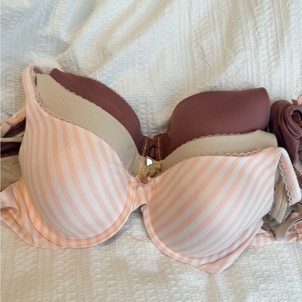 Victoria’s Secret Bra Set